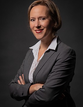 Professor Yvonne Breyer